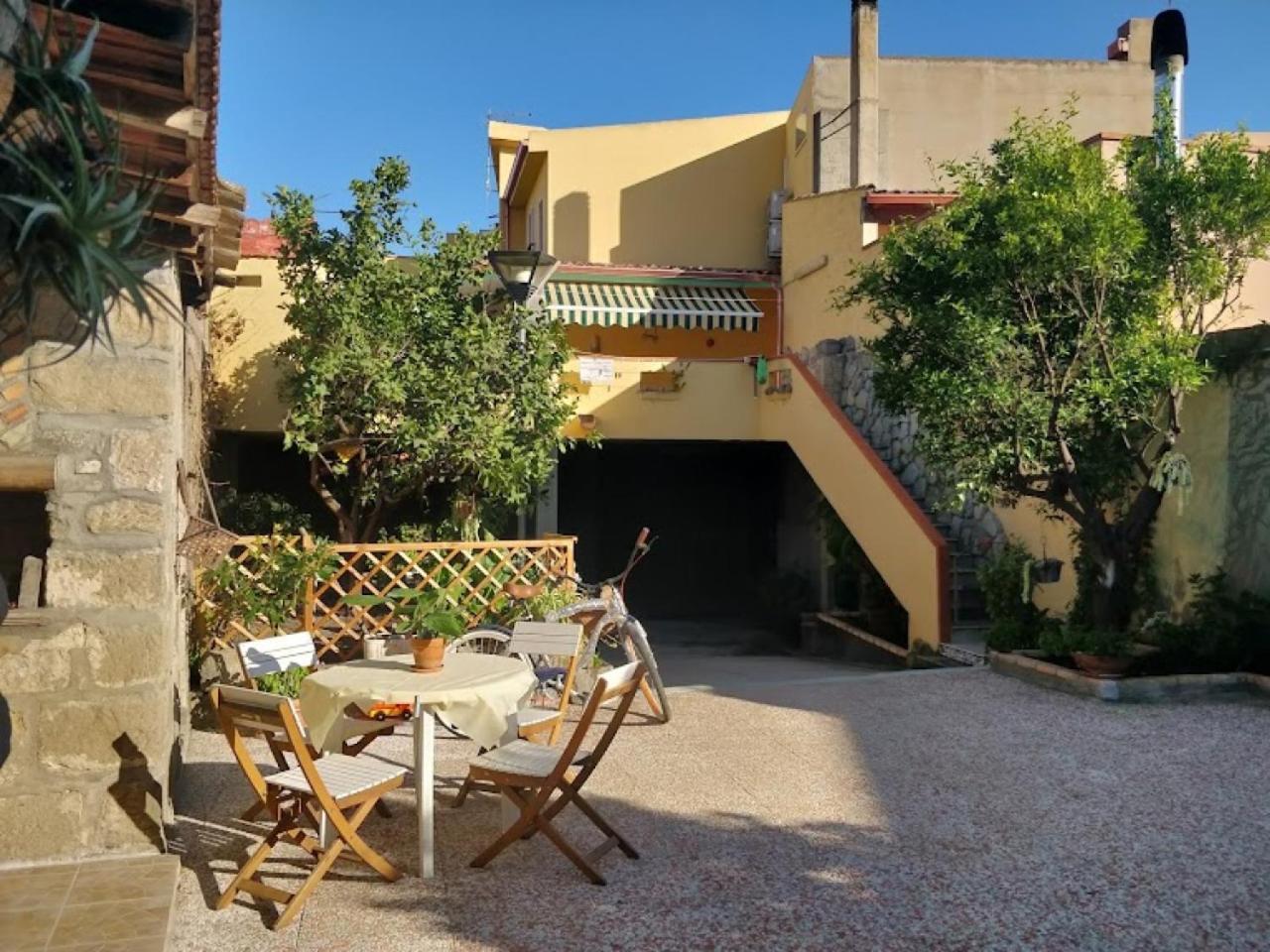 Anticacasaliori Bed & Breakfast Dolianova Dış mekan fotoğraf